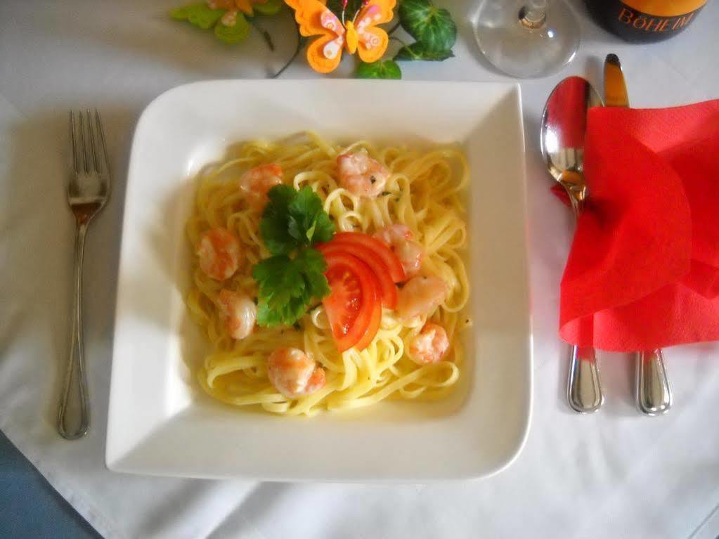 Hotel Gasthof Stefansbruecke Mutters Екстериор снимка