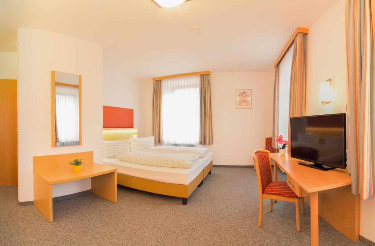 Hotel Gasthof Stefansbruecke Mutters Екстериор снимка